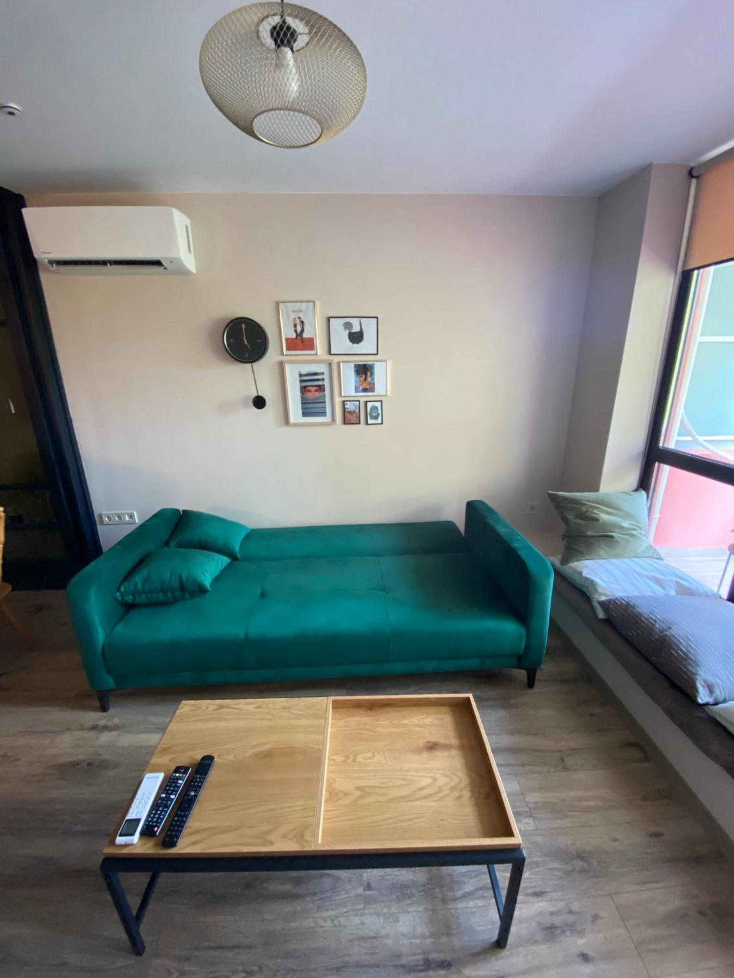Lovely 1 Bedroom Apartment In The Heart Of Varna Extérieur photo